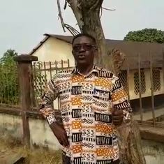 20/02/18 2018 - Ni George videotaping his brother Ni Augustine to recall their passage & all of Pa Robert Pasiga Gang's children through St.Peter Claver's RC Mission School,Muyuka-Cameroon